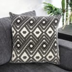 Kaylee U-Sectional w Right Chaise - Image 3