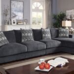 Kaylee Large L-Sectional w Right Chaise