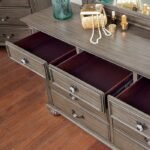 Syracuse 5 Pc Queen Bedroom Set - Image 4