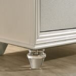 Maddie 4 Pc Queen Bedroom Set - Image 8