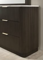 Lantrisant Dresser - Image 3