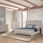 Hinwitz 4 Pc Queen Bedroom Set