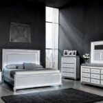 Galea 5 Pc Queen Bedroom Set w 2 Nightstands