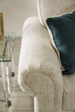 Delgada Loveseat - Image 5